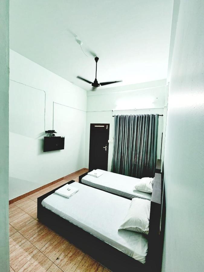 מלון Perintalmanna Apsara Residency מראה חיצוני תמונה