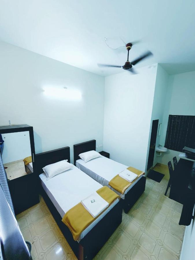 מלון Perintalmanna Apsara Residency מראה חיצוני תמונה