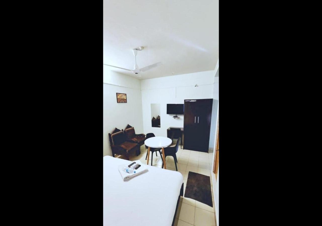 מלון Perintalmanna Apsara Residency מראה חיצוני תמונה