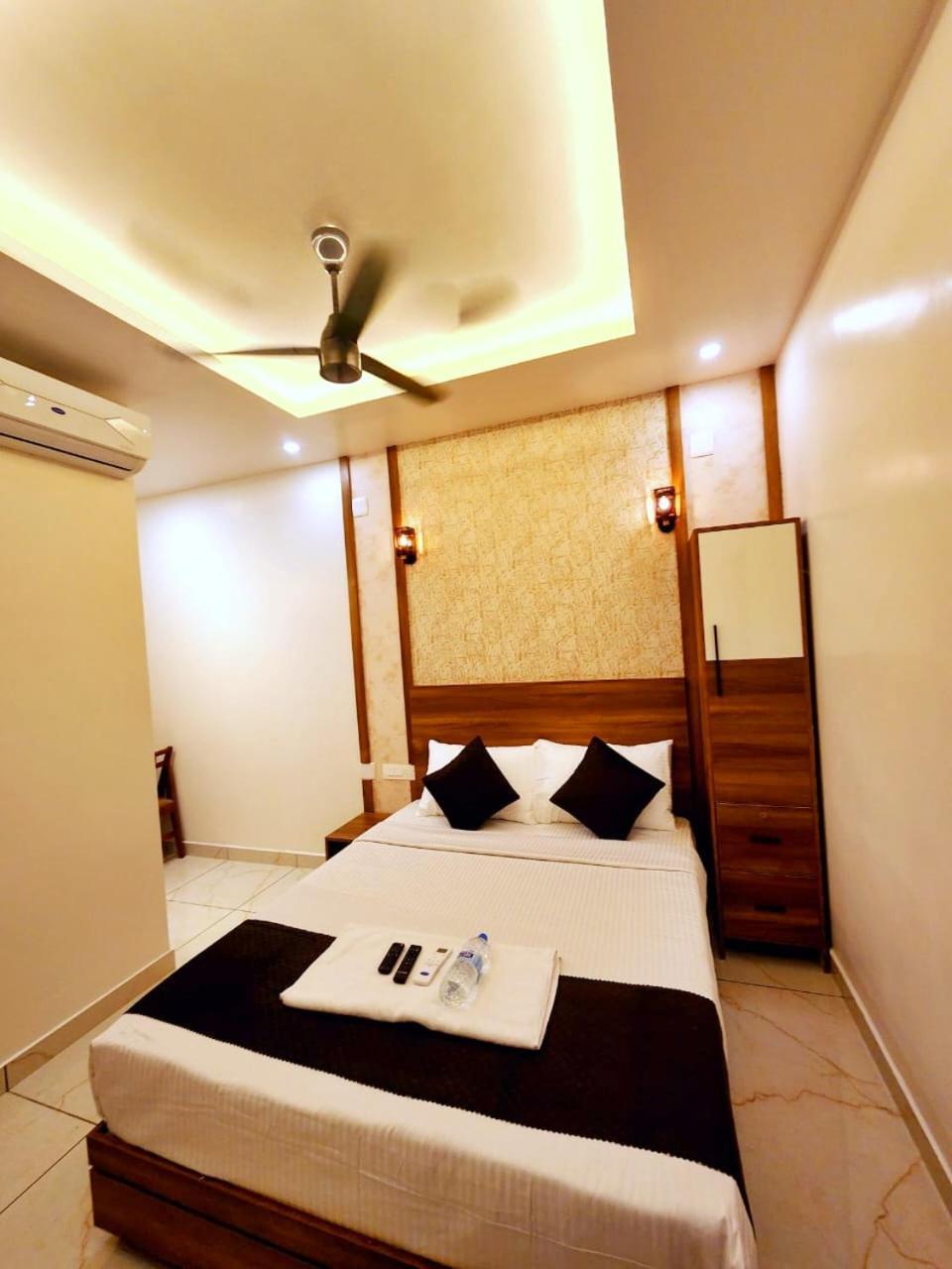 מלון Perintalmanna Apsara Residency מראה חיצוני תמונה